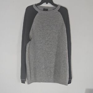 QI Cashmere Classic Gray and Black Crewneck Sweater Sz L Preowned